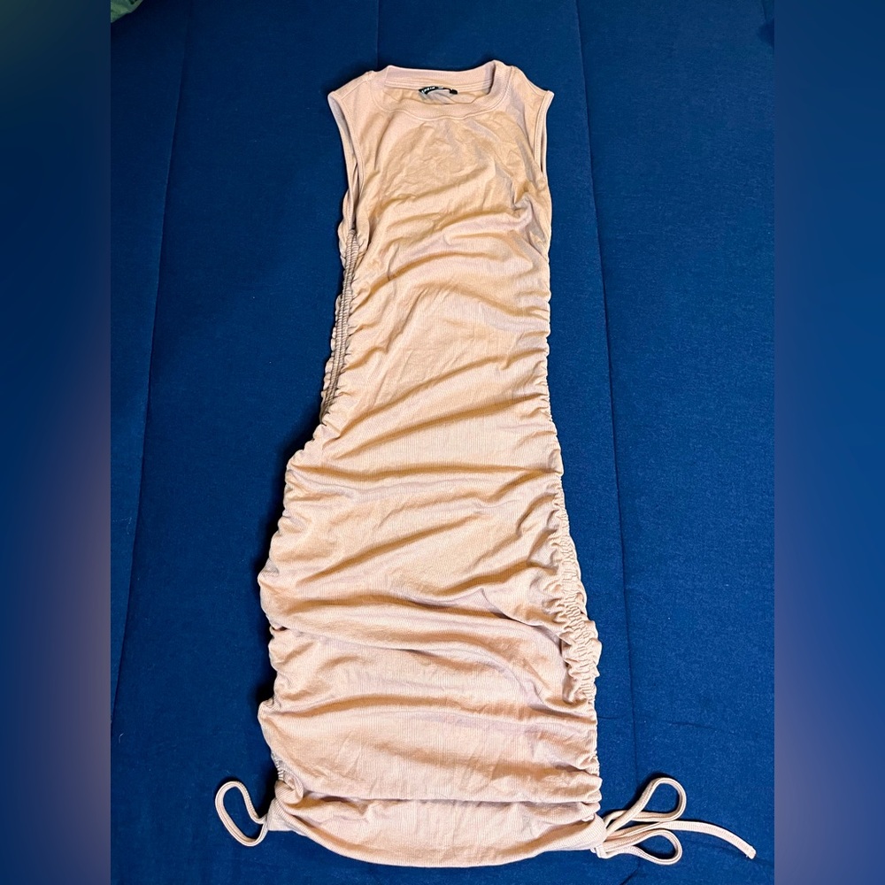 Tan MIDI Dress. Soft and fitted | Size XS | Very Stretchy
